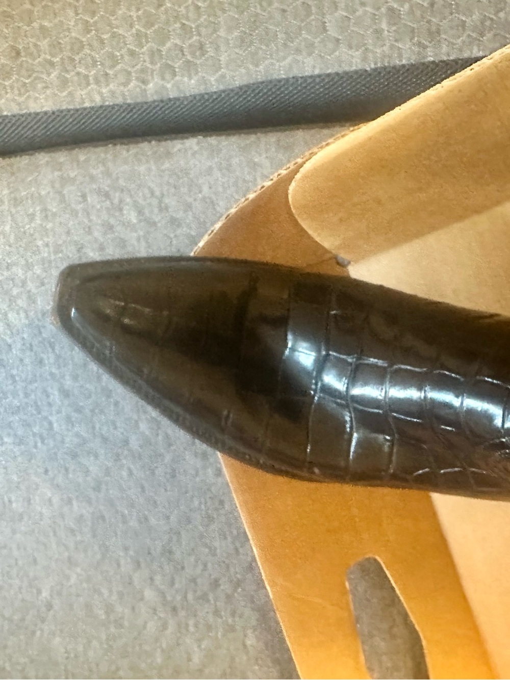 Lucchese Custom Gator Belly - Picture 14 of 16